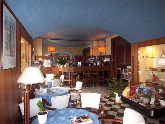 Terminus Hotell Tours Restaurant bilde